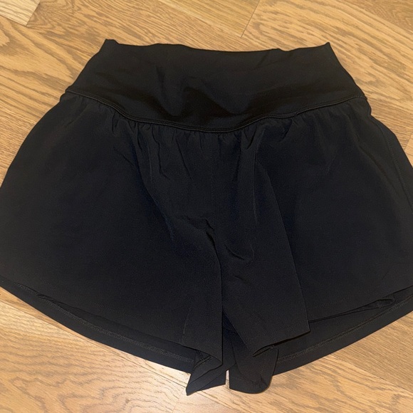 Abercrombie & Fitch YPB MotionTEK Lined Hybrid Workout Shorts - Picture 2 of 4